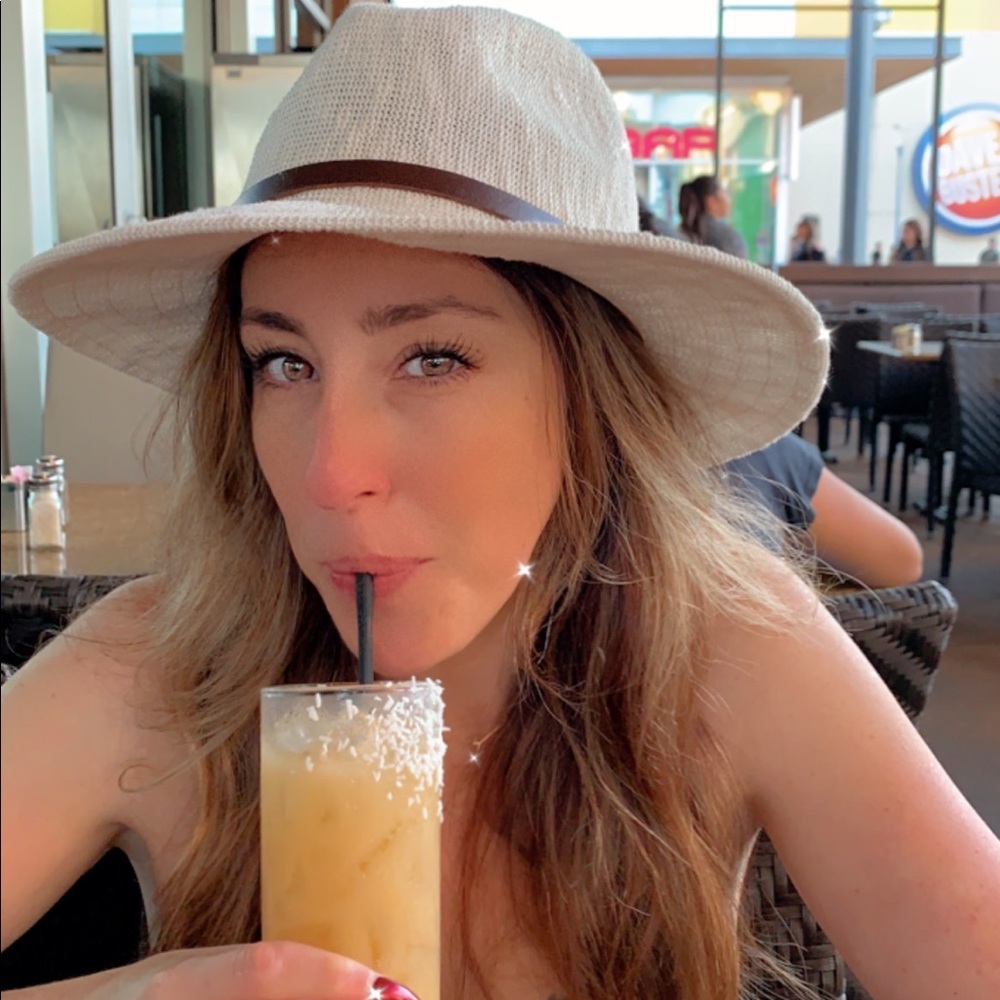 Meet your Posher, Jennifer